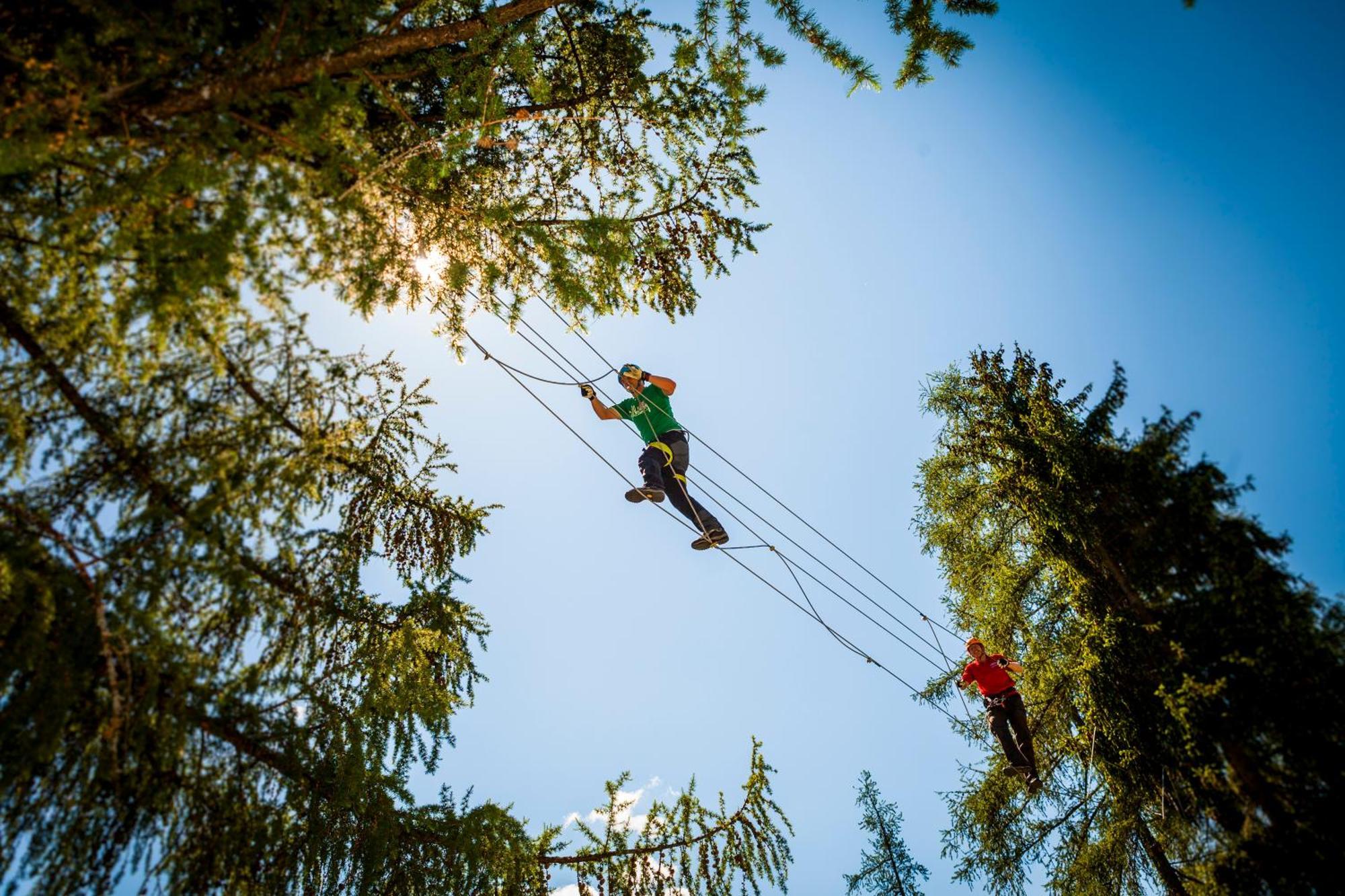 Sport Resort Fiesch - Fiescher Hostel ภายนอก รูปภาพ